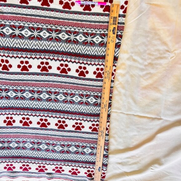 Nordic Xmas Teddy Knit Throw Blanket 56in x 51 in Red White Gray Fair Isle - Picture 10 of 13